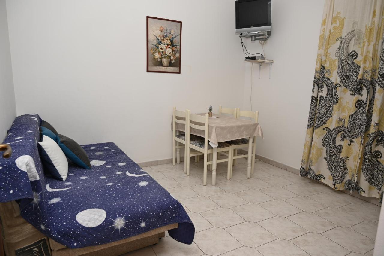 Apartments "Sea View" Miki & Ivana Bol Exterior foto