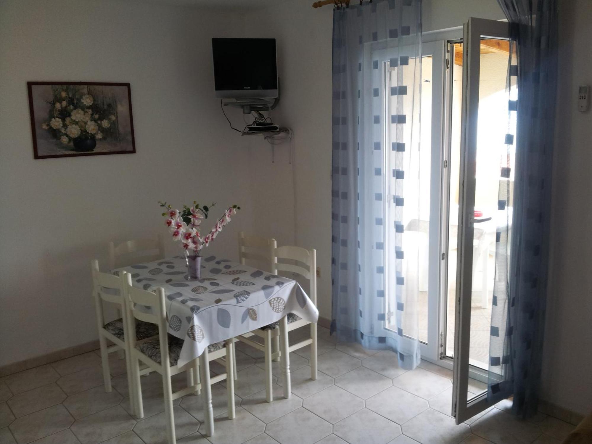 Apartments "Sea View" Miki & Ivana Bol Habitación foto